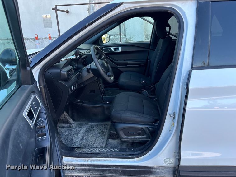image for item FB3604 2020 Ford Explorer Police SUV