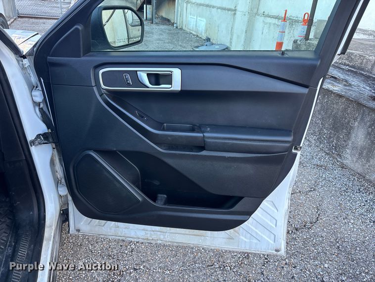 image for item FB3604 2020 Ford Explorer Police SUV