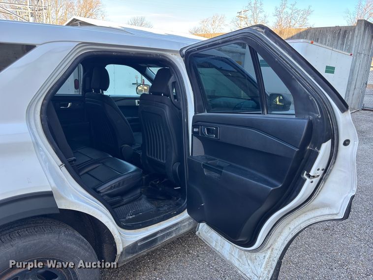image for item FB3604 2020 Ford Explorer Police SUV