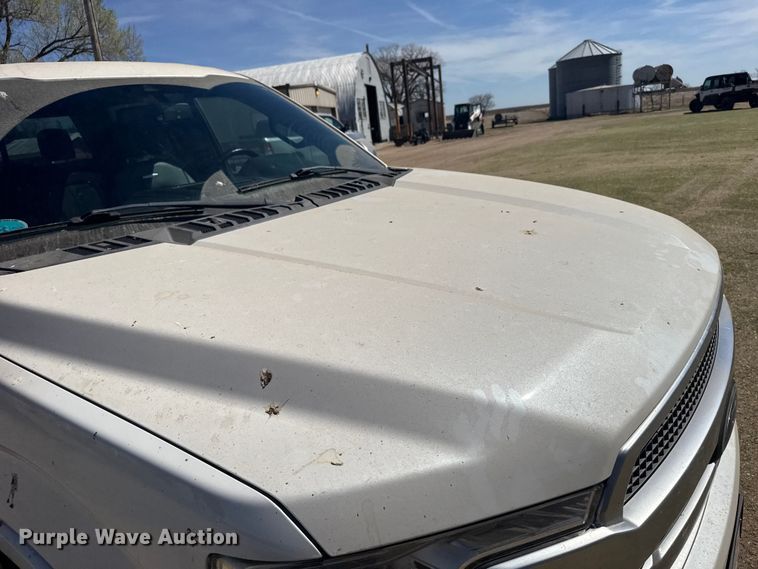 image for item FB7088 2018 Ford F150 Platinum Crew Cab pickup truck