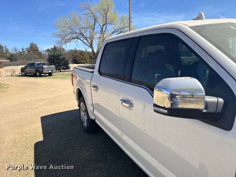 image for item FB7088 2018 Ford F150 Platinum Crew Cab pickup truck