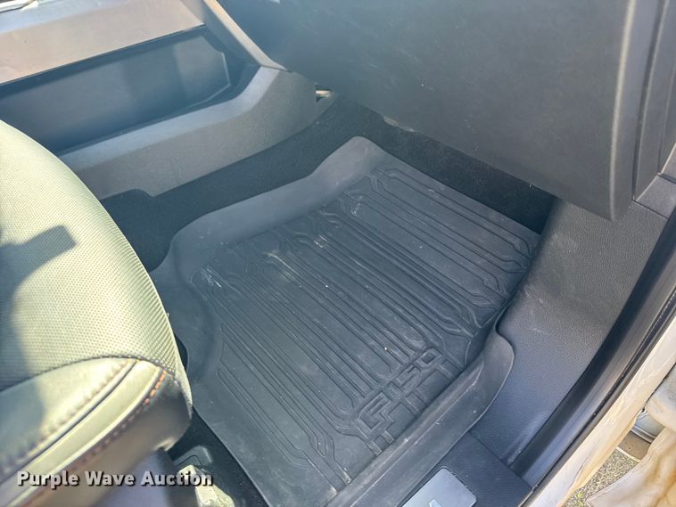 image for item FB7088 2018 Ford F150 Platinum Crew Cab pickup truck