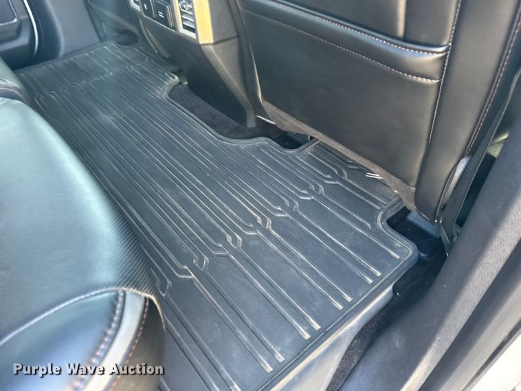 image for item FB7088 2018 Ford F150 Platinum Crew Cab pickup truck