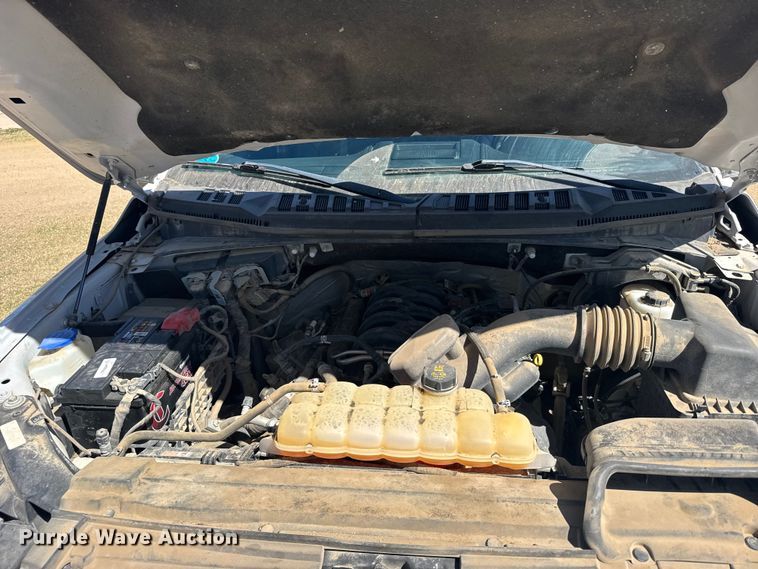 image for item FB7088 2018 Ford F150 Platinum Crew Cab pickup truck