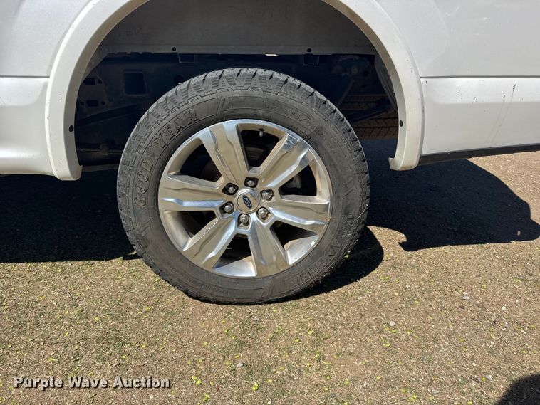 image for item FB7088 2018 Ford F150 Platinum Crew Cab pickup truck