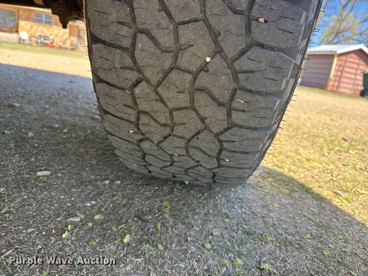 image for item FB7088 2018 Ford F150 Platinum Crew Cab pickup truck