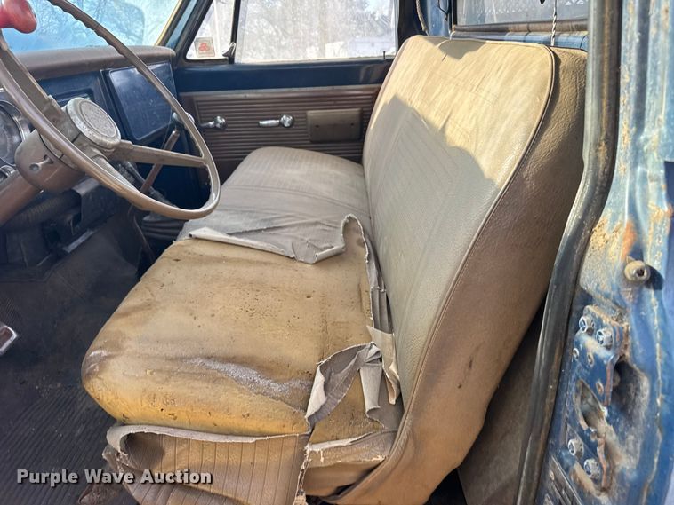 image for item FB7093 1969 Chevrolet C/40 flatbed truck