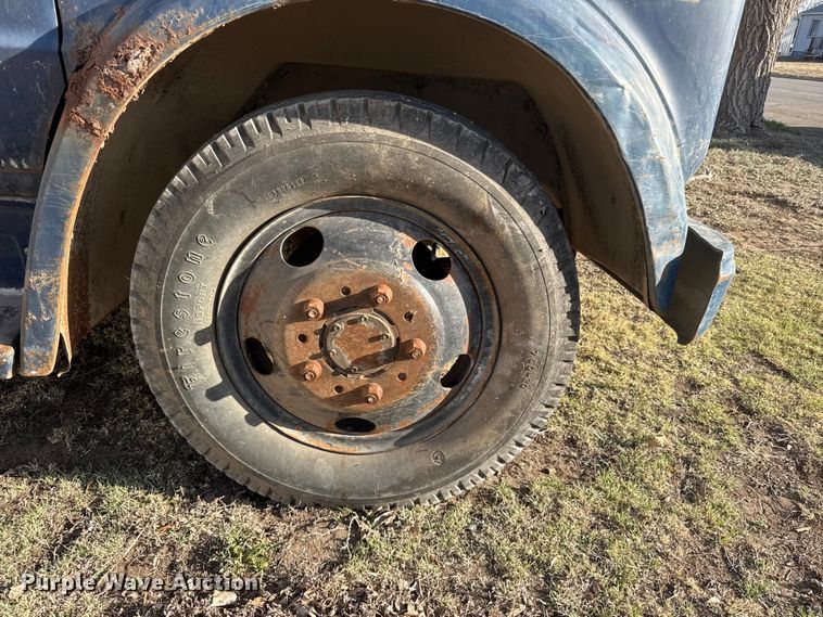 image for item FB7093 1969 Chevrolet C/40 flatbed truck