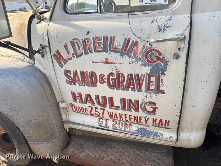 image for item FB7094 1949 Nash flatbed truck