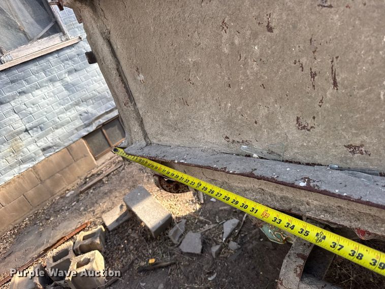 image for item FB7094 1949 Nash flatbed truck