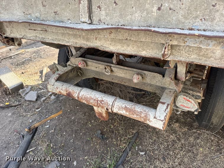 image for item FB7094 1949 Nash flatbed truck