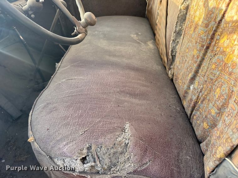 image for item FB7094 1949 Nash flatbed truck