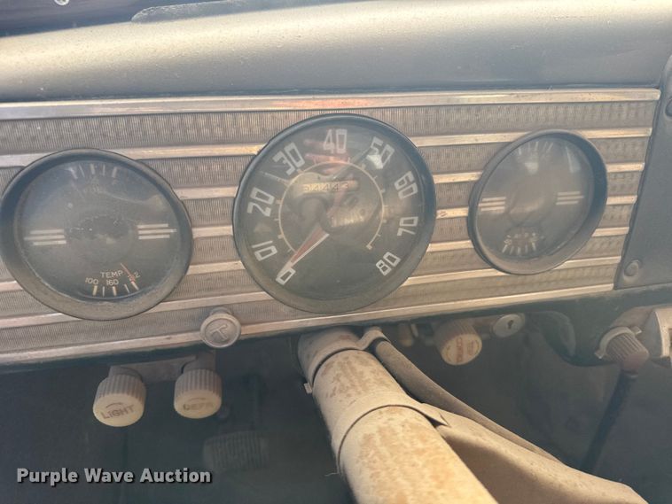 image for item FB7094 1949 Nash flatbed truck