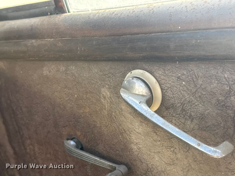 image for item FB7094 1949 Nash flatbed truck