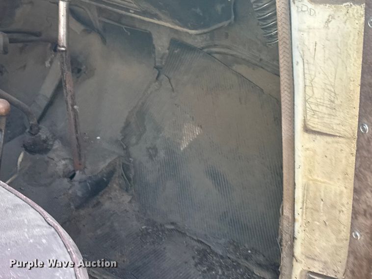 image for item FB7094 1949 Nash flatbed truck