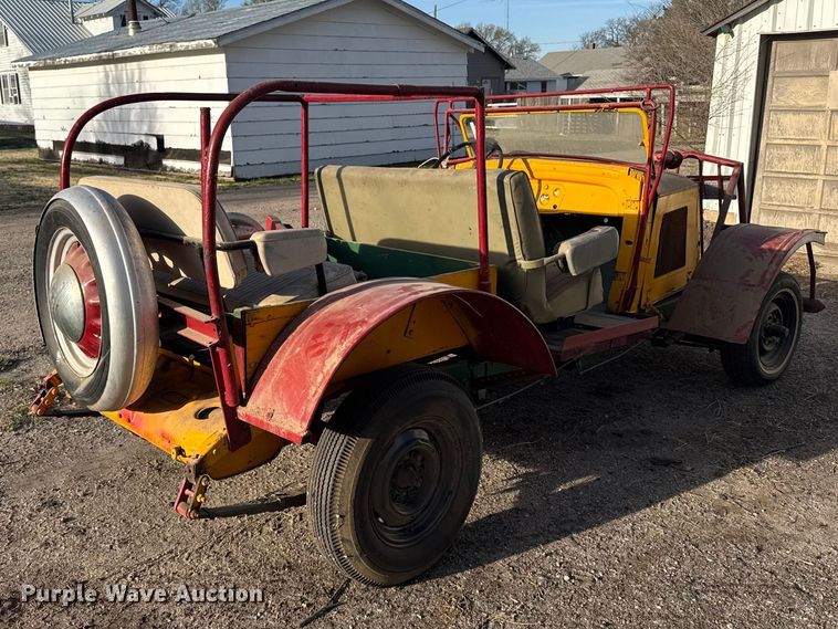 image for item FB7096 1932 Chevrolet pickup truck