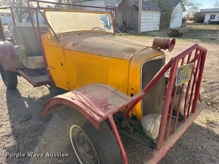 image for item FB7096 1932 Chevrolet pickup truck