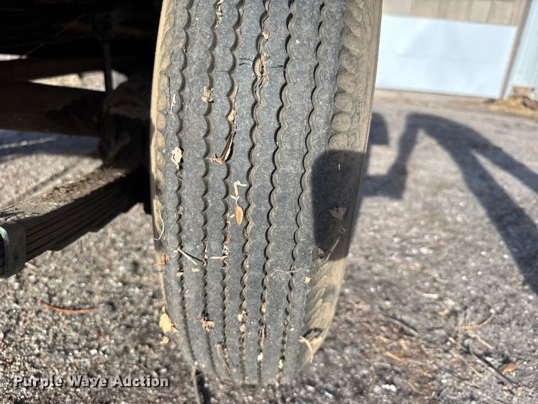 image for item FB7096 1932 Chevrolet pickup truck