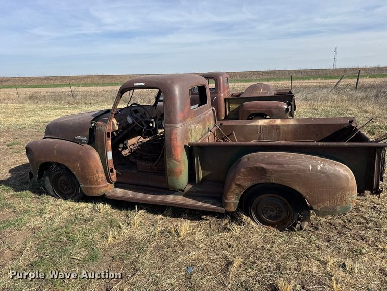image for item FB7098 1952 Chevrolet 3800 pickup truck
