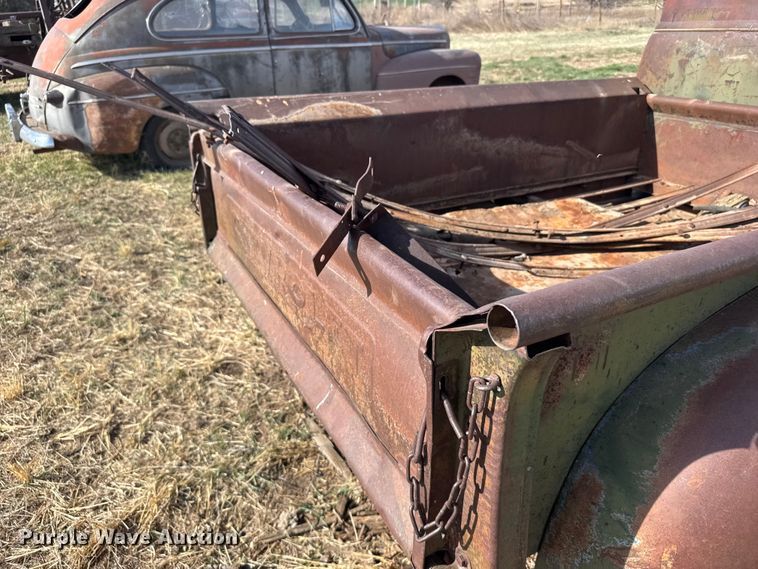 image for item FB7098 1952 Chevrolet 3800 pickup truck