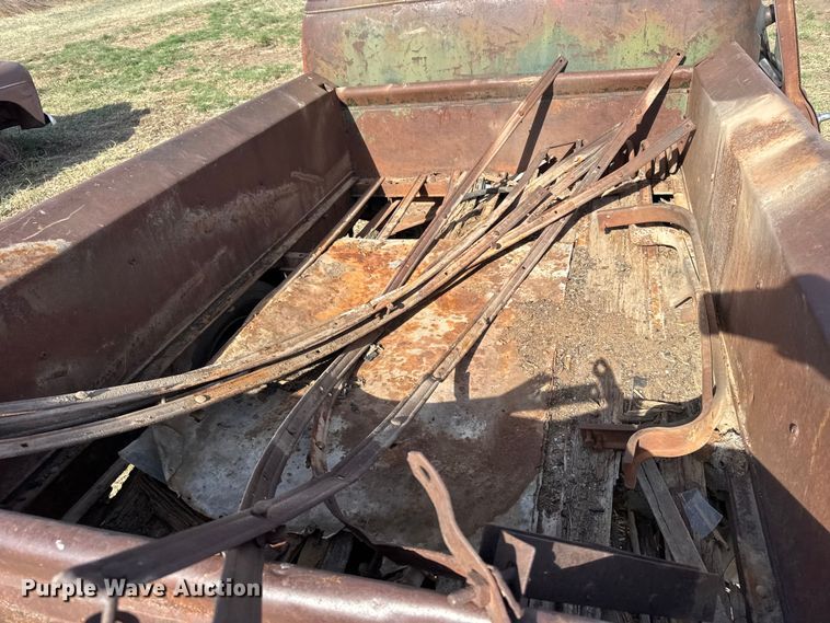 image for item FB7098 1952 Chevrolet 3800 pickup truck