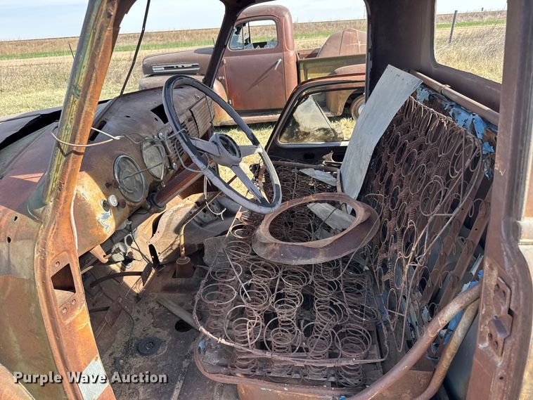 image for item FB7098 1952 Chevrolet 3800 pickup truck