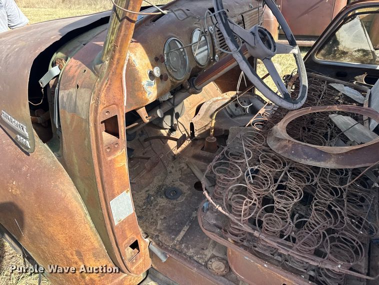 image for item FB7098 1952 Chevrolet 3800 pickup truck