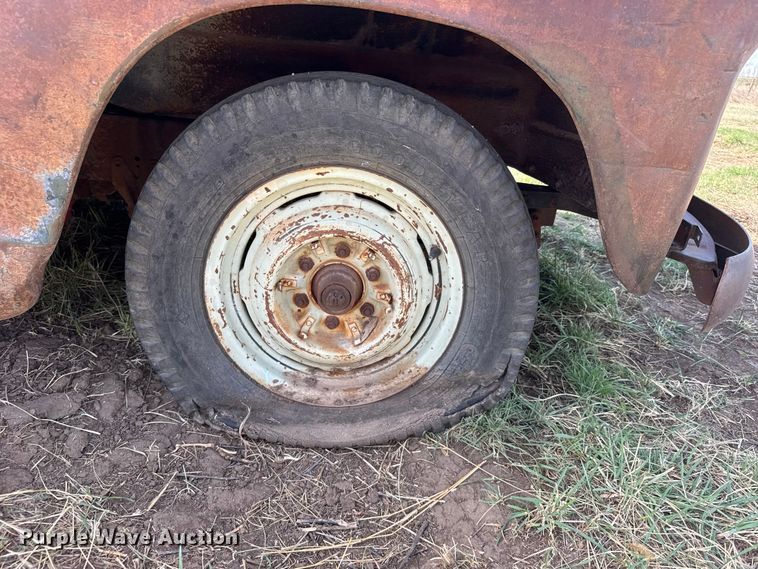 image for item FB7098 1952 Chevrolet 3800 pickup truck