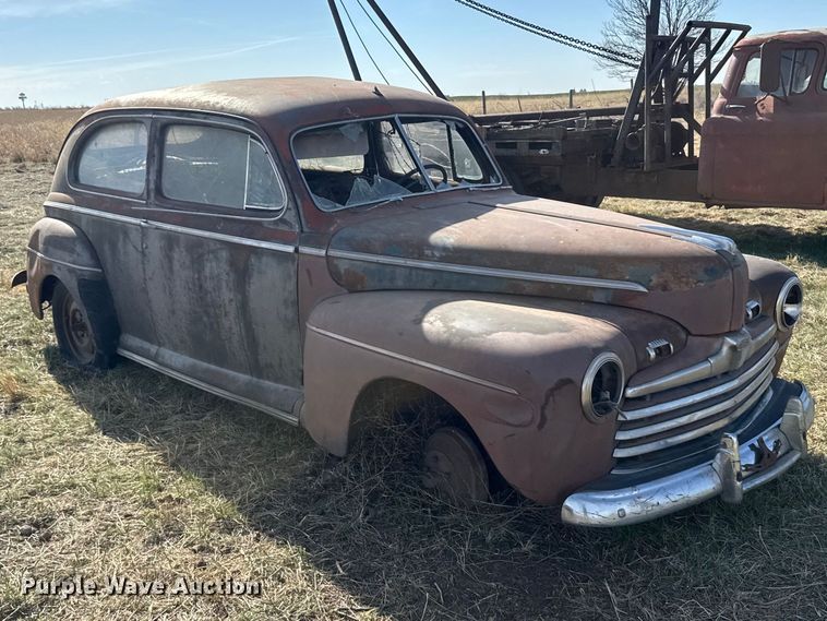 image for item FB7099 1946 Ford Super deluxe coupe