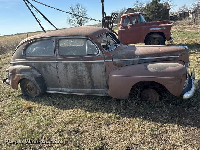 image for item FB7099 1946 Ford Super deluxe coupe