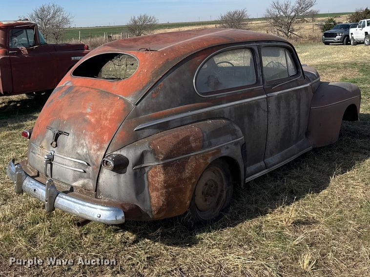 image for item FB7099 1946 Ford Super deluxe coupe