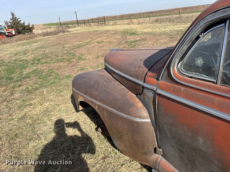 image for item FB7099 1946 Ford Super deluxe coupe