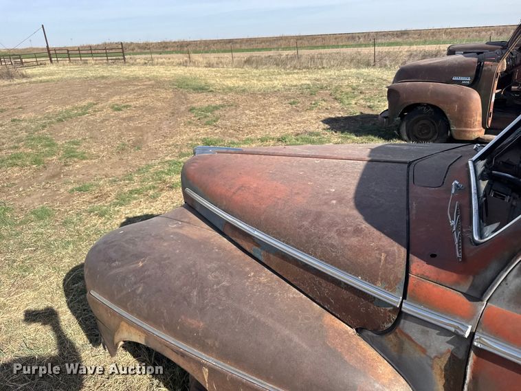 image for item FB7099 1946 Ford Super deluxe coupe