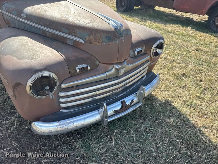 image for item FB7099 1946 Ford Super deluxe coupe