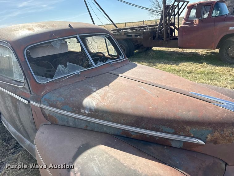 image for item FB7099 1946 Ford Super deluxe coupe