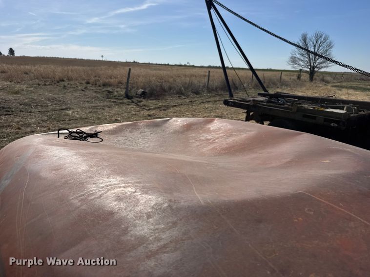 image for item FB7099 1946 Ford Super deluxe coupe