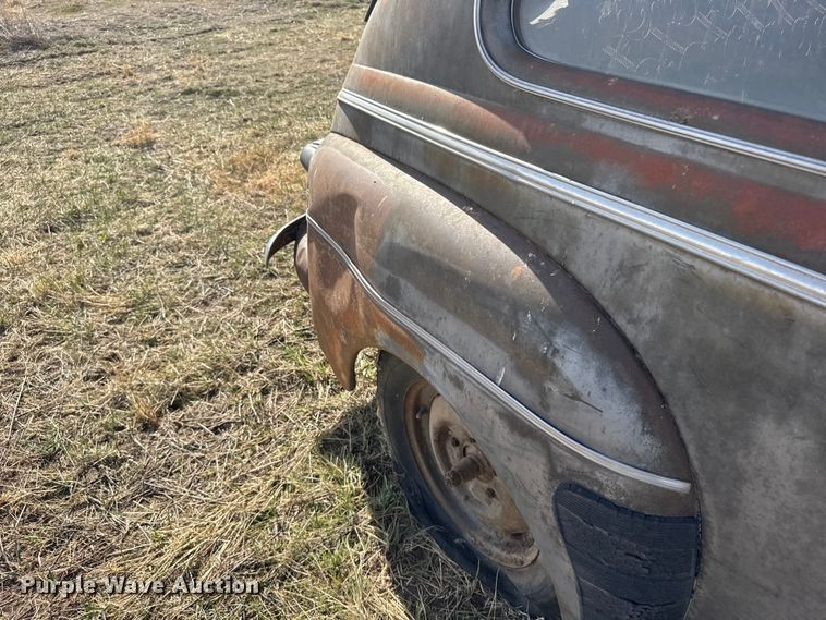 image for item FB7099 1946 Ford Super deluxe coupe