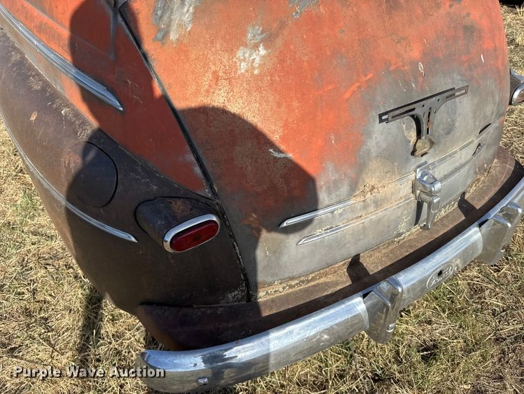 image for item FB7099 1946 Ford Super deluxe coupe