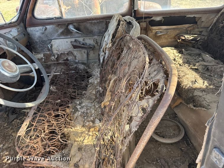 image for item FB7099 1946 Ford Super deluxe coupe