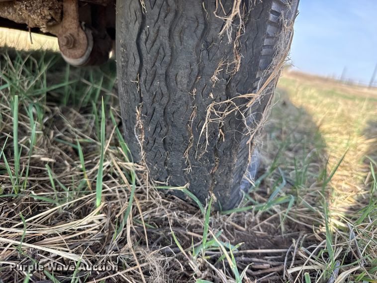 image for item FB7099 1946 Ford Super deluxe coupe