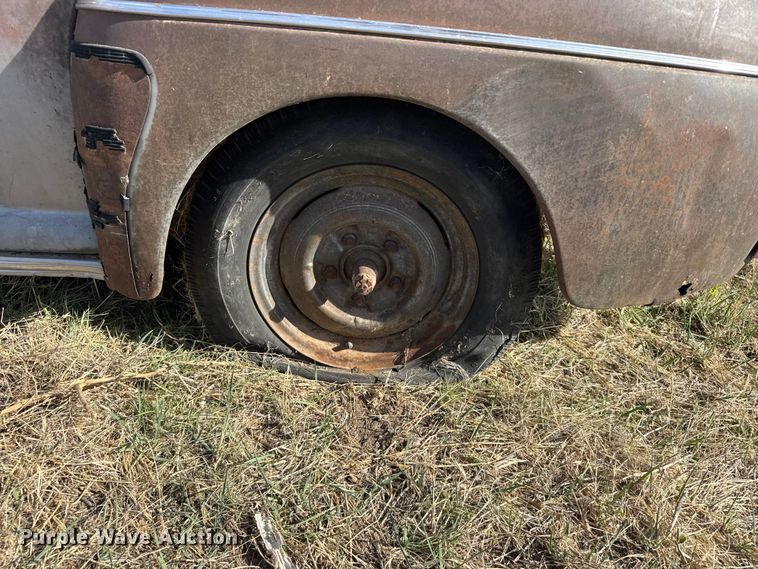 image for item FB7099 1946 Ford Super deluxe coupe