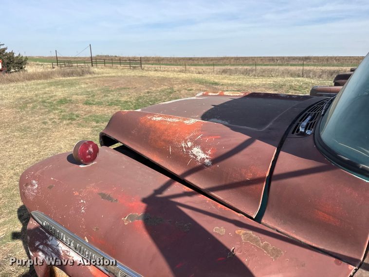 image for item FB7100 1952 Chevrolet Viking 60 winch truck