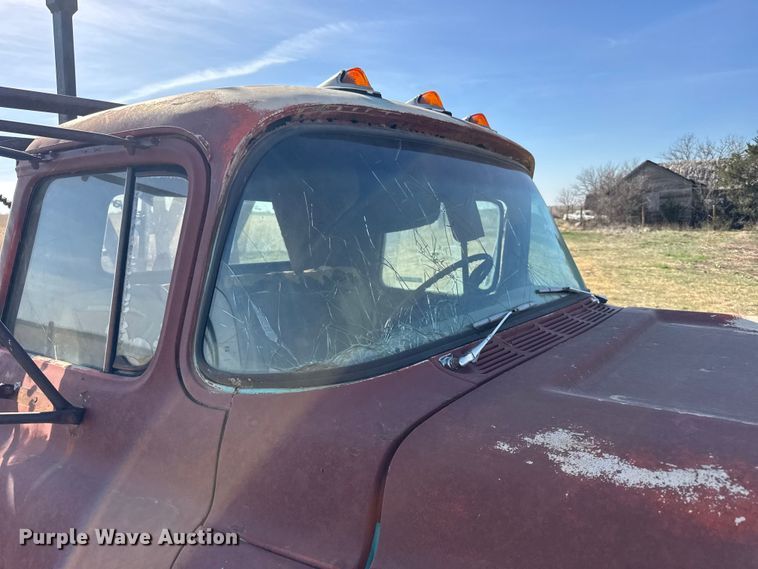 image for item FB7100 1952 Chevrolet Viking 60 winch truck