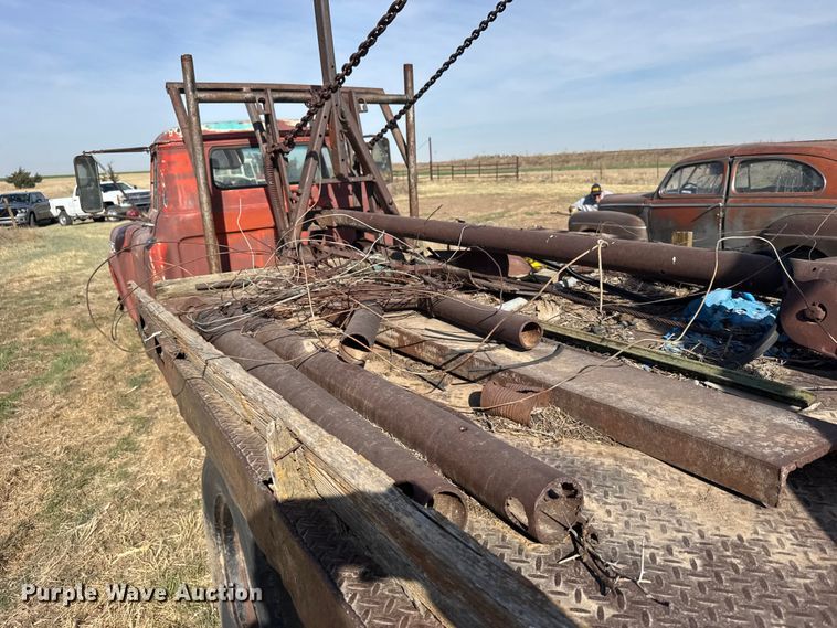 image for item FB7100 1952 Chevrolet Viking 60 winch truck