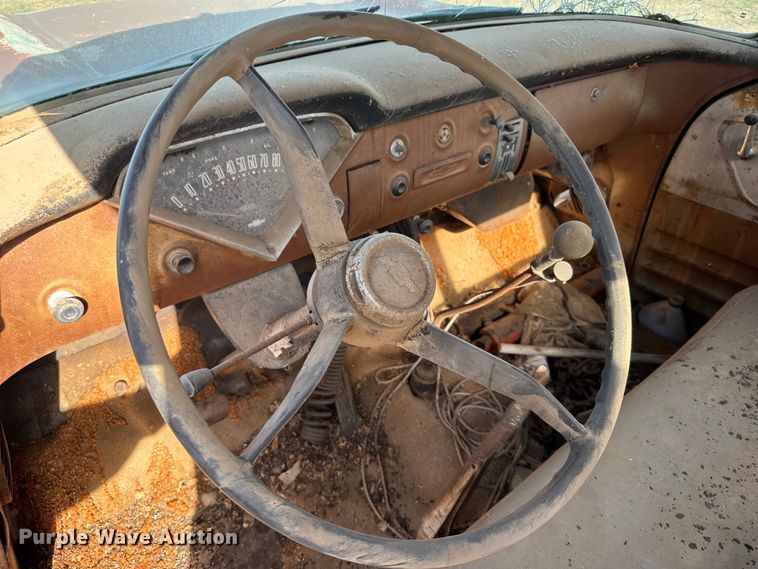 image for item FB7100 1952 Chevrolet Viking 60 winch truck