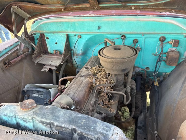 image for item FB7100 1952 Chevrolet Viking 60 winch truck