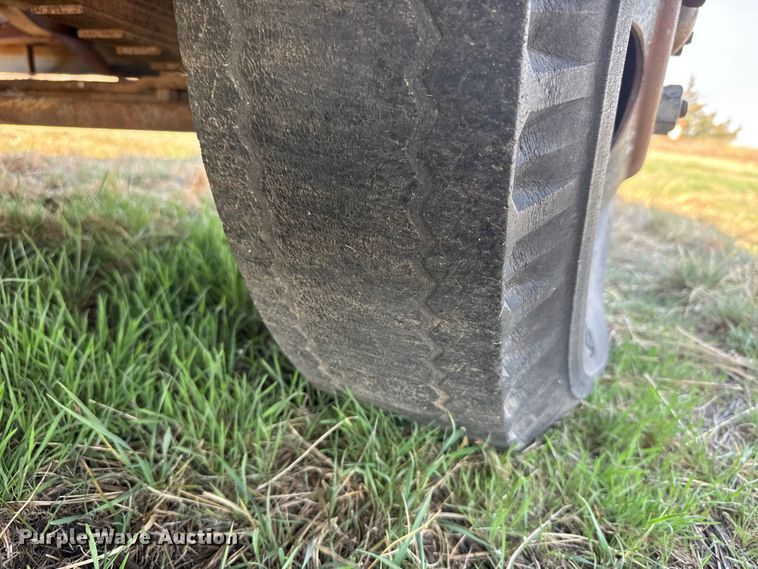 image for item FB7100 1952 Chevrolet Viking 60 winch truck