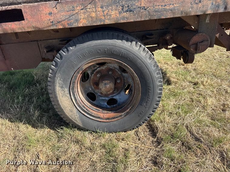 image for item FB7100 1952 Chevrolet Viking 60 winch truck