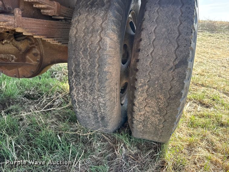 image for item FB7100 1952 Chevrolet Viking 60 winch truck