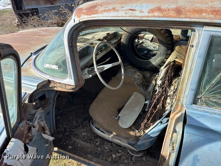 image for item FB7101 Oldsmobile Dymanic 88 sedan